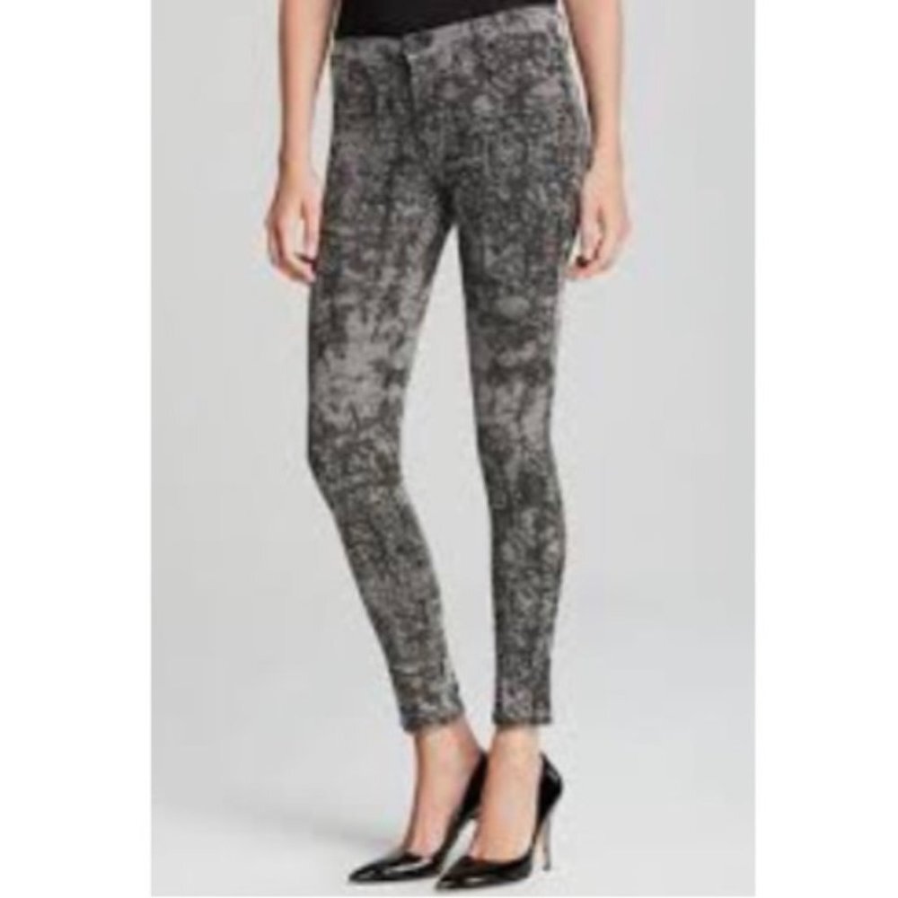 James Jean Twiggy Antique Web Skinny Gray Print 27